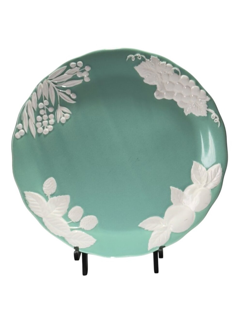 Greg Matthews Oggetti Ceramic Bread/SaladPlate Embossed Fruit & Leaves Set of 8